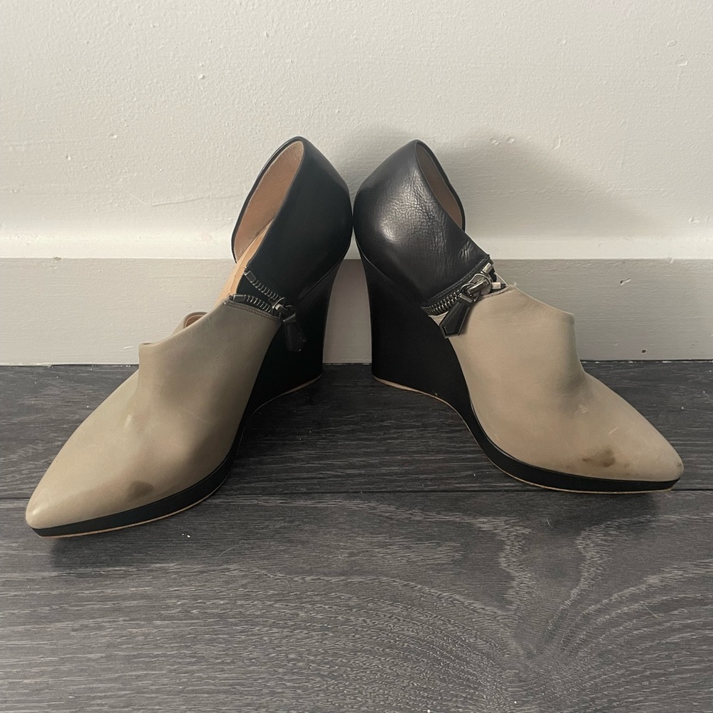 Reed Krakoff - Two Tone Platform Pumps - Picture 3 of 8